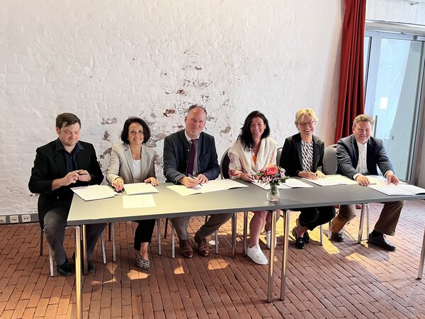 Jakob Sperrle, Anja Sierks-Pfaff, Björn Demmin, Andrea Looks, Brigitta Herrmann, Sven Reiss