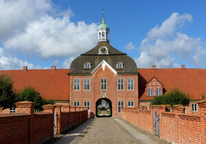 Bild vergrößern: Torhaus Gut Hasselburg